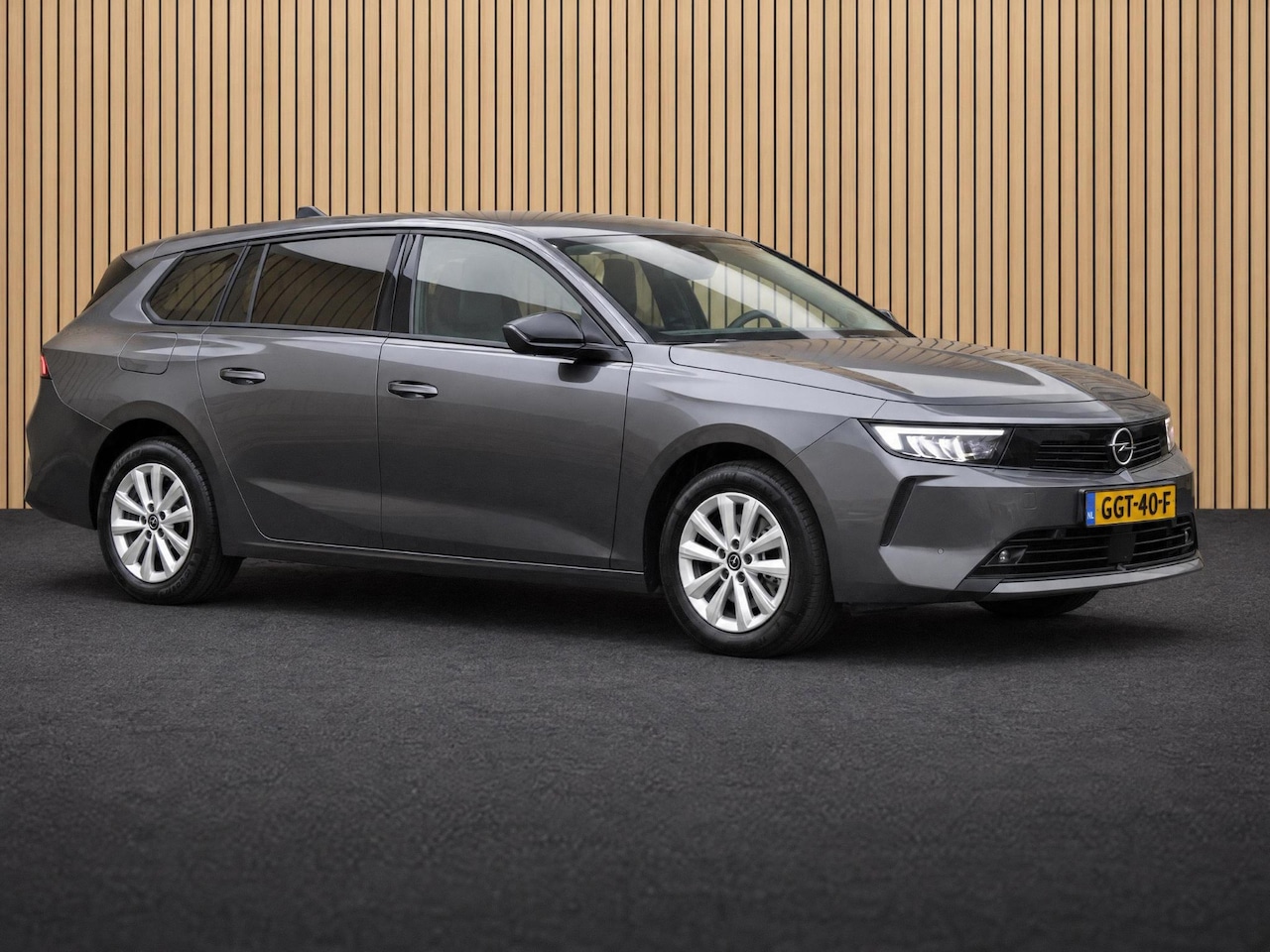 Opel Astra Sports Tourer - 1.2 Level 2 130PK VOORRAAD KORTING - AutoWereld.nl