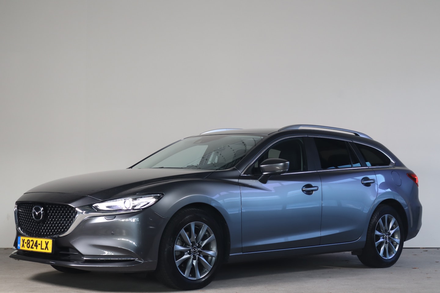 Mazda 6 Sportbreak - 2.0 SkyActiv-G 165 Centre-Line - NL Auto!! HUD I 360 camera I Stoelverw - AutoWereld.nl