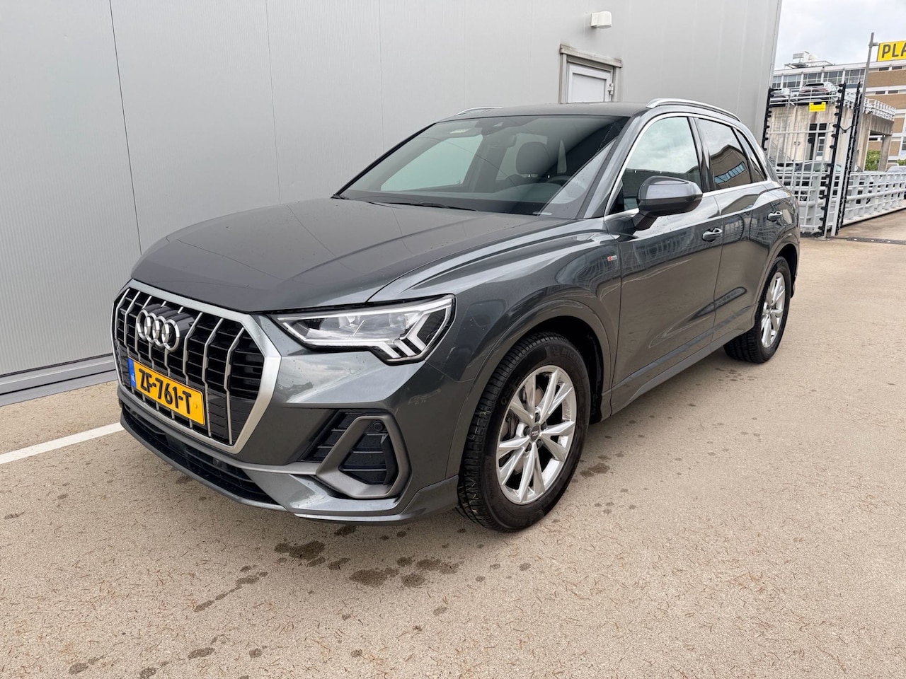 Audi Q3 - 40 TFSI 190Pk Quattro S Edition / 360 Camera / Blind Spot - AutoWereld.nl