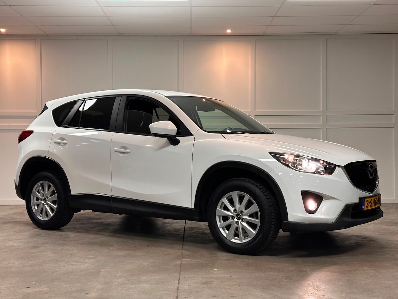 Mazda CX-5 - 2.0 Skylease / 2013 / Cruise / Navi / Camera / - AutoWereld.nl