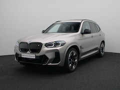 BMW iX3 - High Executive | Stuurwielrand verwarmd | Trekhaak | Panoramadak | Driving Assistant Profe