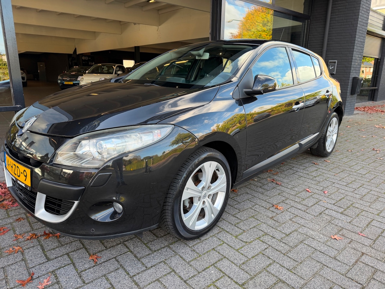 Renault Mégane - 1.6 Dynamique / APK 10-2027 - AutoWereld.nl