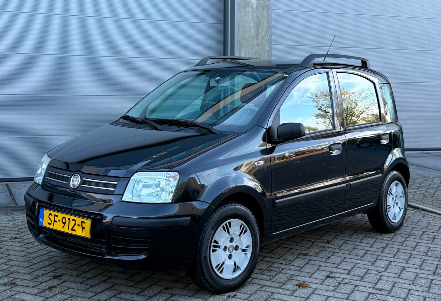 Fiat Panda - 1.2 Dynamic 2009 Zwart NWE APK|NAP|CLIMA - AutoWereld.nl