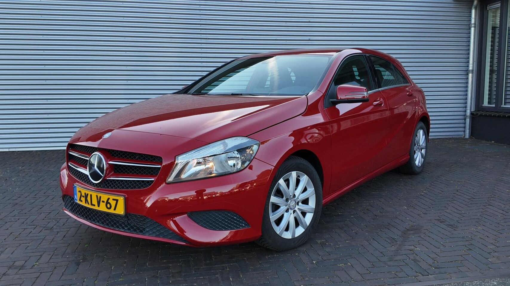 Mercedes-Benz A-klasse - 180 lage km - AutoWereld.nl