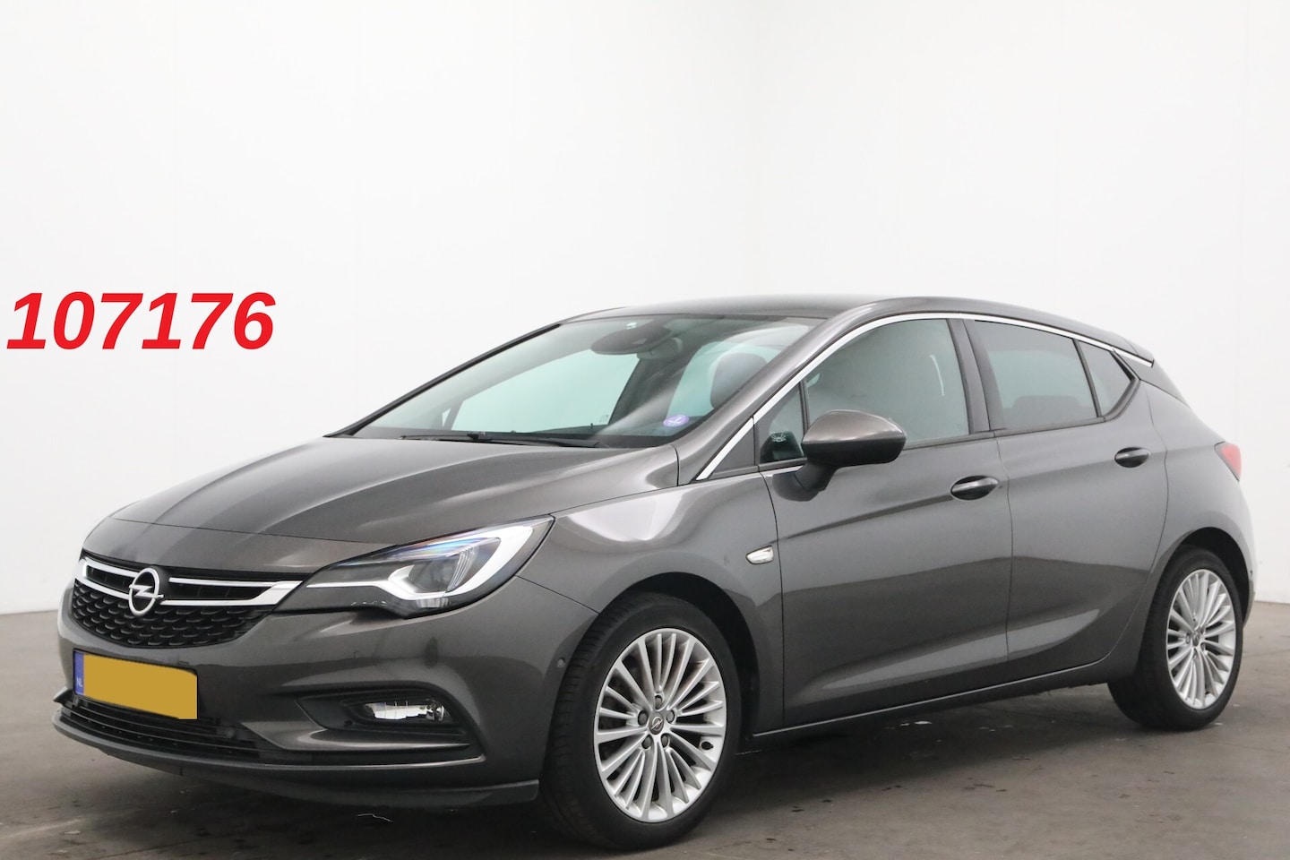 Opel Astra - 1.4 Cosmo Camera AHK SHZ LrHZ Navi Clima Cruise - AutoWereld.nl