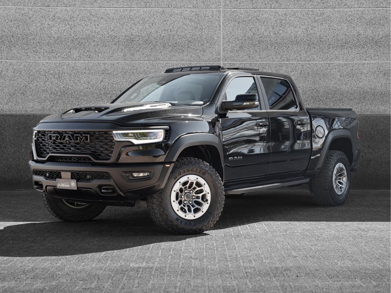 Dodge Ram 1500 - RHO 549pk Hurricane High Output CrewCab |BPM-vrij! |Beadlock velgen |Red Accent package - AutoWereld.nl