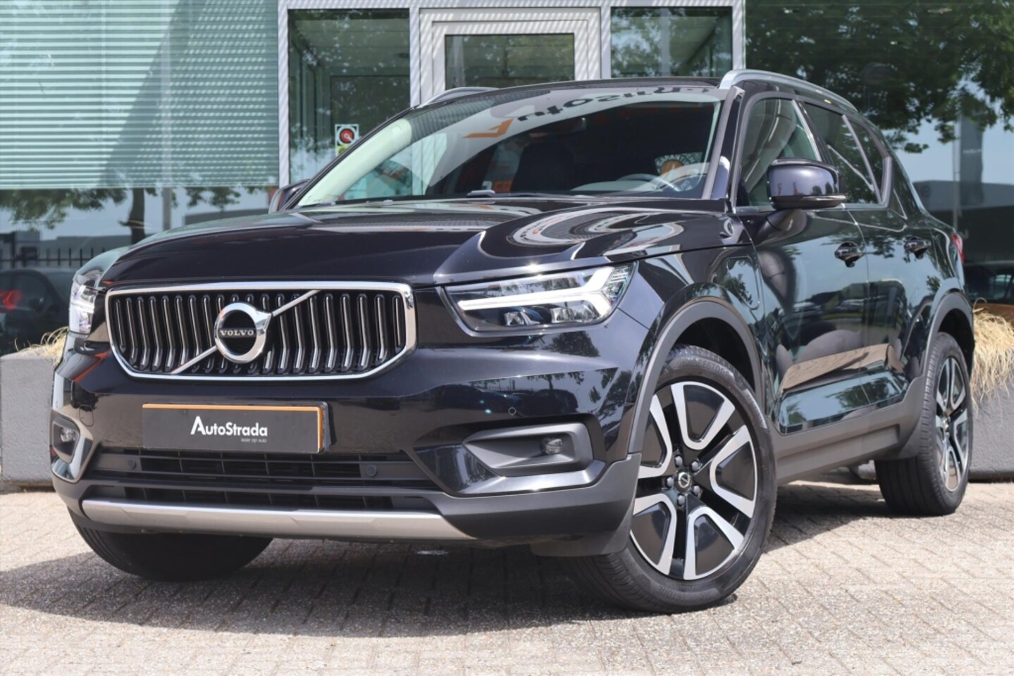 Volvo XC40 - T5 Recharge Business Pro 262pk | SoH 93% | Cruise | Climate | Virtual | Camera | Dodehoek - AutoWereld.nl