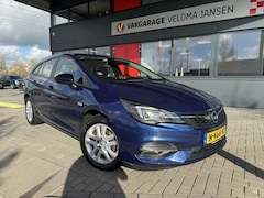 Opel Astra Sports Tourer - 1.2 BUSINESS EDITION + AIRCO/PDC/NAVI/VERW. STOELEN EN STUUR