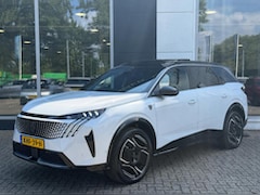 Peugeot e-5008 - GT Long Range 97 kWh 7p VOORRAAD VOORDEEL | Panoramisch schuifdak | Trekhaak | Warmtepomp