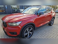 Volvo XC40 - two tone 1.5 T5 Rech. Inscr