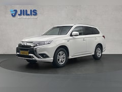 Mitsubishi Outlander - 2.4 PHEV Pure | Trekhaak | Camera | Stoelverwarming | Airco