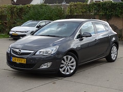 Opel Astra - 1.4 Turbo Cosmo