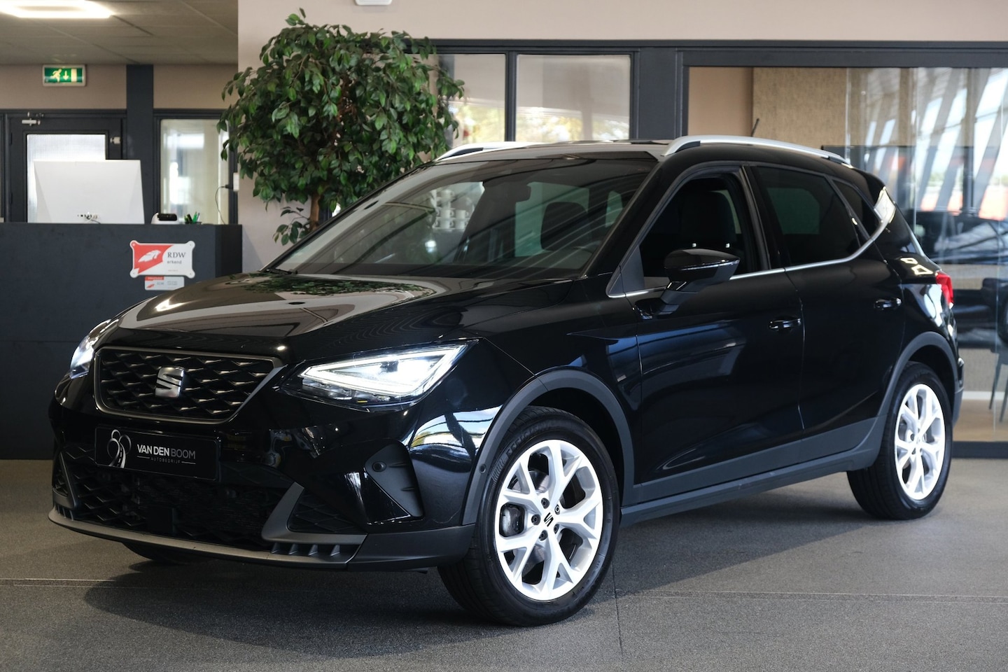 SEAT Arona - 1.0 TSI FR 110PK DSG Facelift Led Navi Virtual Cam Stoelverwarming - AutoWereld.nl