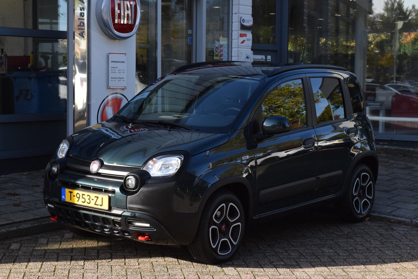 Fiat Panda - 1.0 Hybrid Cross|Carplay|PDC|Clima|5-persoons - AutoWereld.nl