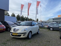 Lancia Y(psilon) - Ypsilon 1.4-16V Oro, Airco, Elektrischpakket, Stuurbekrachting, Centraledeurvergrendeling