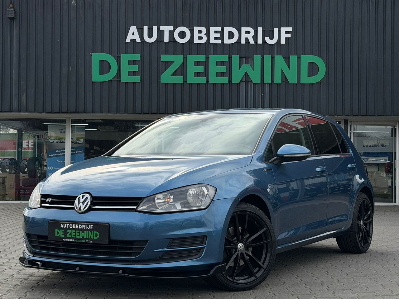 Volkswagen Golf - 1.2 TSI Comfortline|R look|Rijklaar - AutoWereld.nl