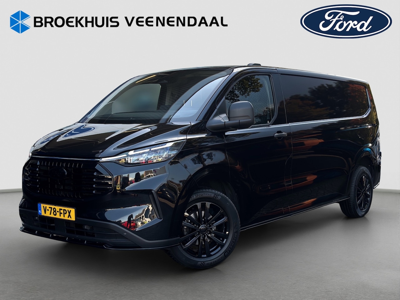 Ford Transit Custom - 320 2.0 TDCI L2H1 170pk Trend | Cruise Control | Camera | Trekhaak | CarPlay | - AutoWereld.nl