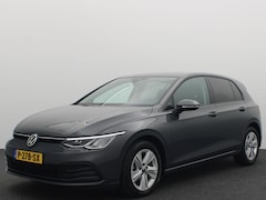 Volkswagen Golf - 2.0 TDI Life AUTOMAAT / FULL LED / CARPLAY / STOELVERW / STUURVERW / CLIMA / PDC / BLUETOO