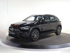 Mercedes-Benz GLA-Klasse - 250 e AMG Line | Trekhaak | Panoramadak | Night pakket | 20 inch |
