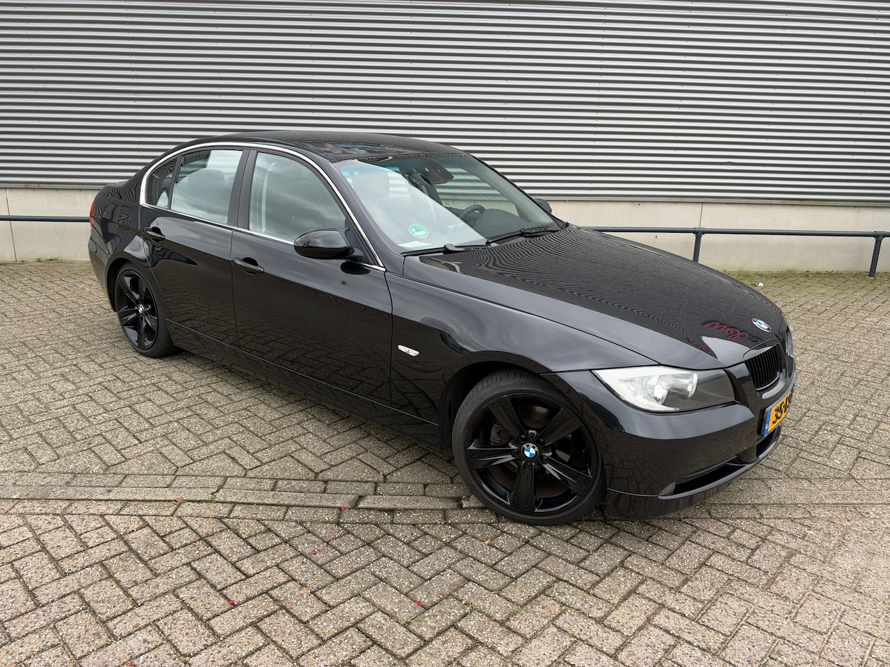 BMW 3-serie - 325i Executive AUTOMAAT - AutoWereld.nl