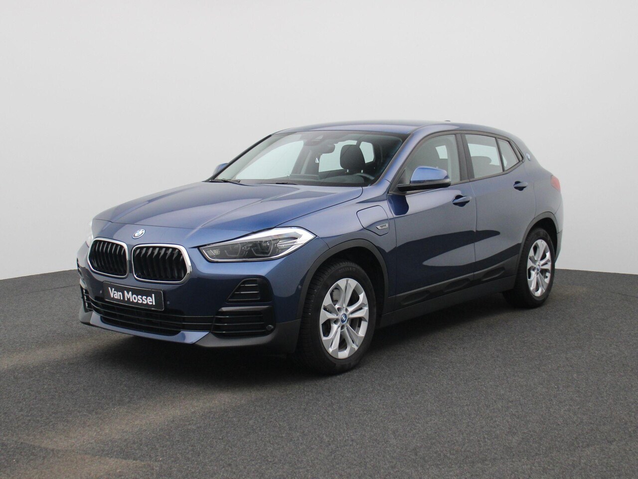 BMW X2 - xDrive25e Aut. | Head up Display | Navigatie | Camera | Climate Control | Led Verlichting - AutoWereld.nl