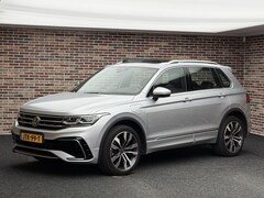 Volkswagen Tiguan - 1.4 TSI eHybrid R-Line Business+ Trekhaak | Panorama | Camera | Adap cruise