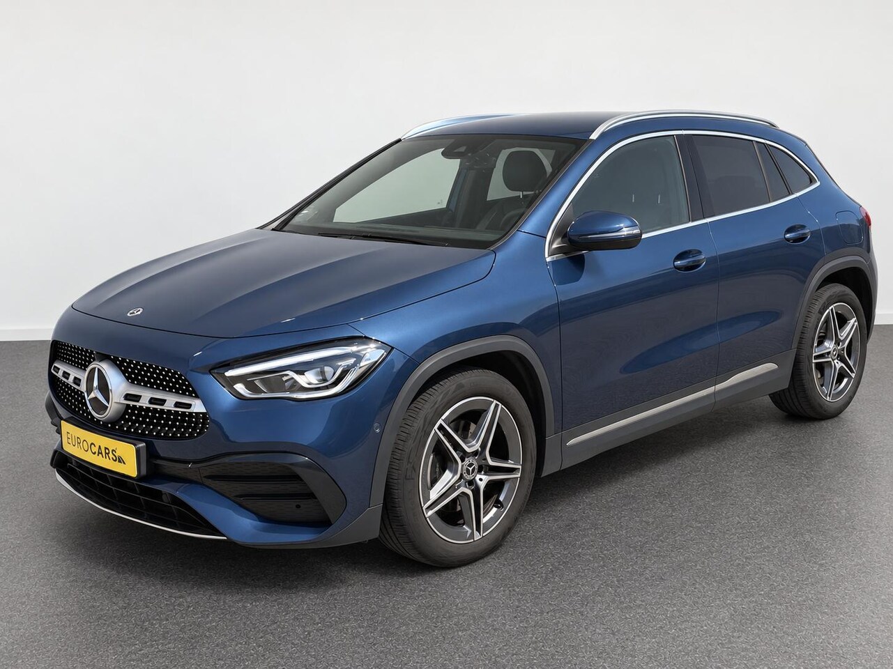 Mercedes-Benz GLA-Klasse - 200 163pk DCT AMG Line Navigatie Parkeersensoren Camera Cruise Control Stoelverwarming Led - AutoWereld.nl