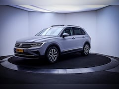 Volkswagen Tiguan - 1.5 TSI Dsg LIFE Business FACELIFT MODEL | PANO | FULL LED | CAMERA | STUUR+STOELVERW | BL