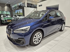 BMW 2-serie Active Tourer - 218i High Executive Edition | Leder | Trekhaak | Camera | Stoelverwarming |