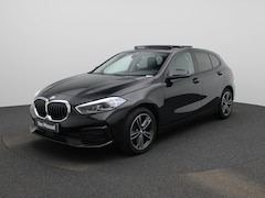 BMW 1-serie - Hatch 118i Automaat | Panoramadak | Leder | Camera | Harman Kardon | Navigatie