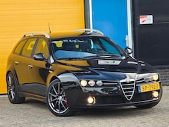 Alfa Romeo 159 Sportwagon - 1.7 Ti Centenario / 200 PK / Leder / Cruise / Elek Pakket / Airco / Nieuwe Distributie & G