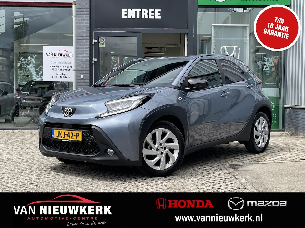 Toyota Aygo X - 1.0 VVT-i Pulse | Carplay & Android | Parkeercamera | Stoelverwarming | Adaptieve Cruiseco - AutoWereld.nl