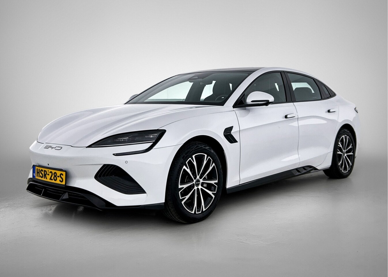 BYD Seal - Comfort RWD 61.4 kWh | Eerste eigenaar | 460 KM WLTP | - AutoWereld.nl