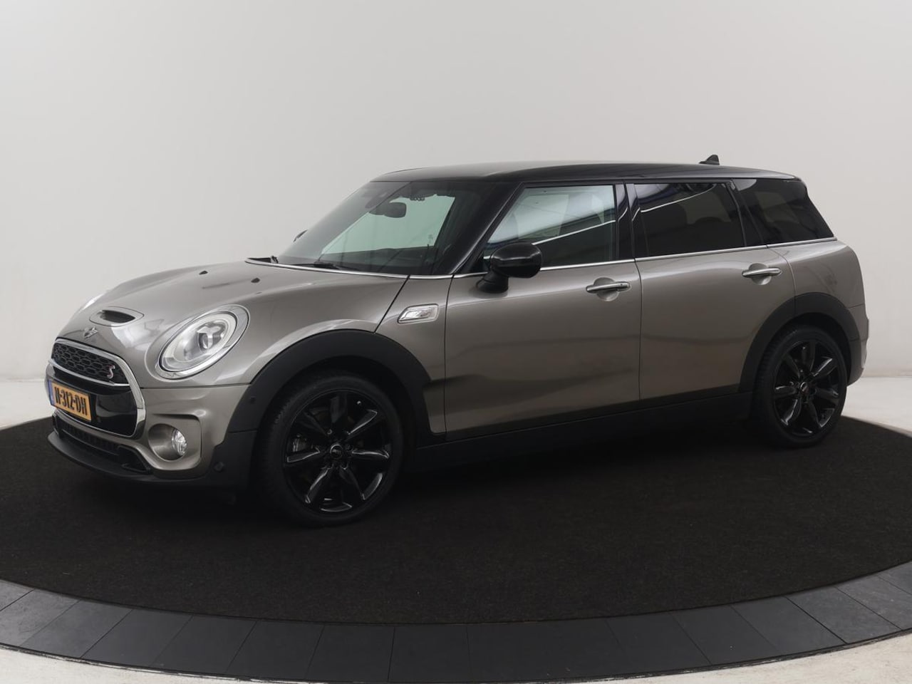 MINI Clubman - 2.0 Cooper S ALL4 Chili Hyde Park - AutoWereld.nl