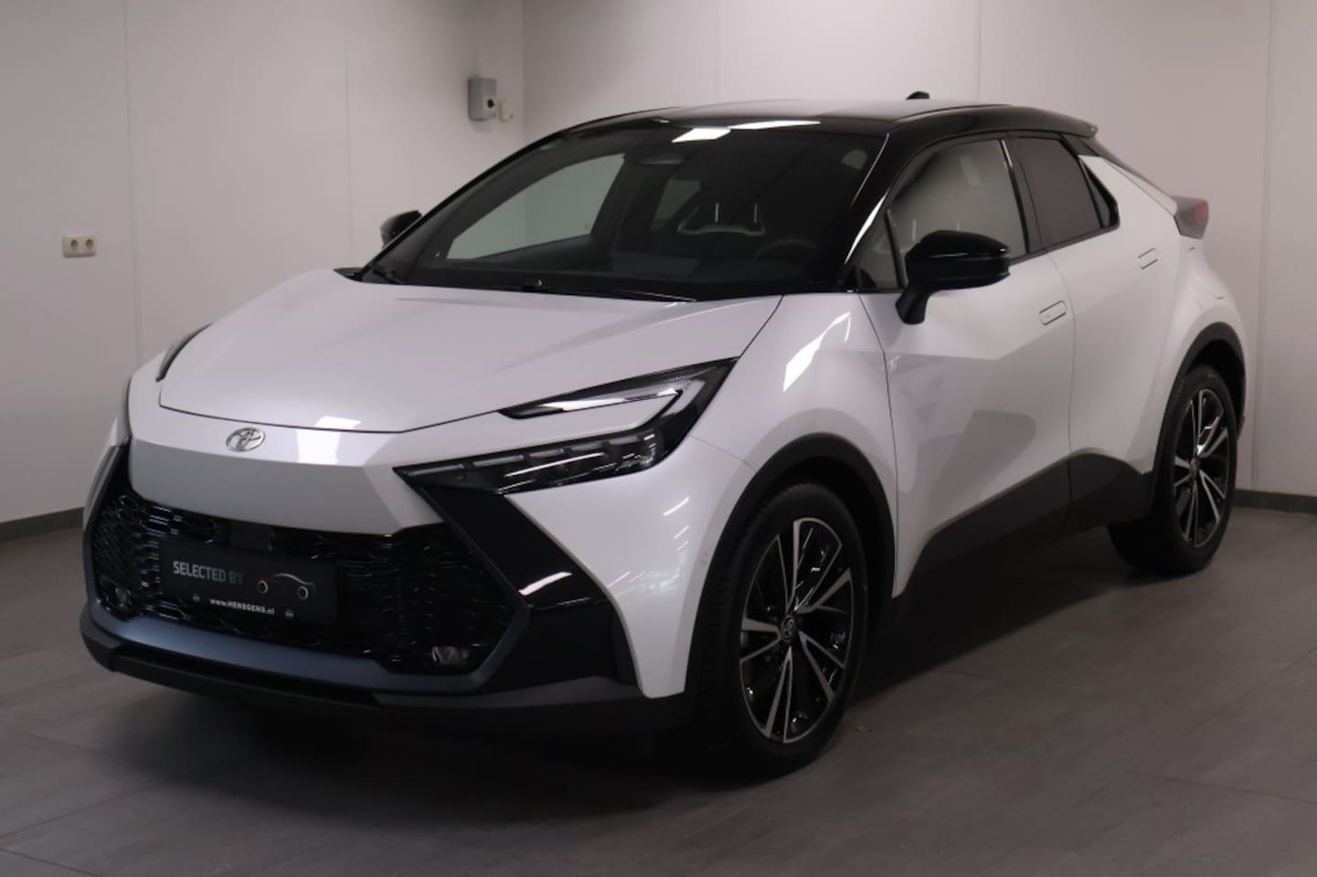 Toyota C-HR - 1.8 Hybrid 140 Executive - AutoWereld.nl