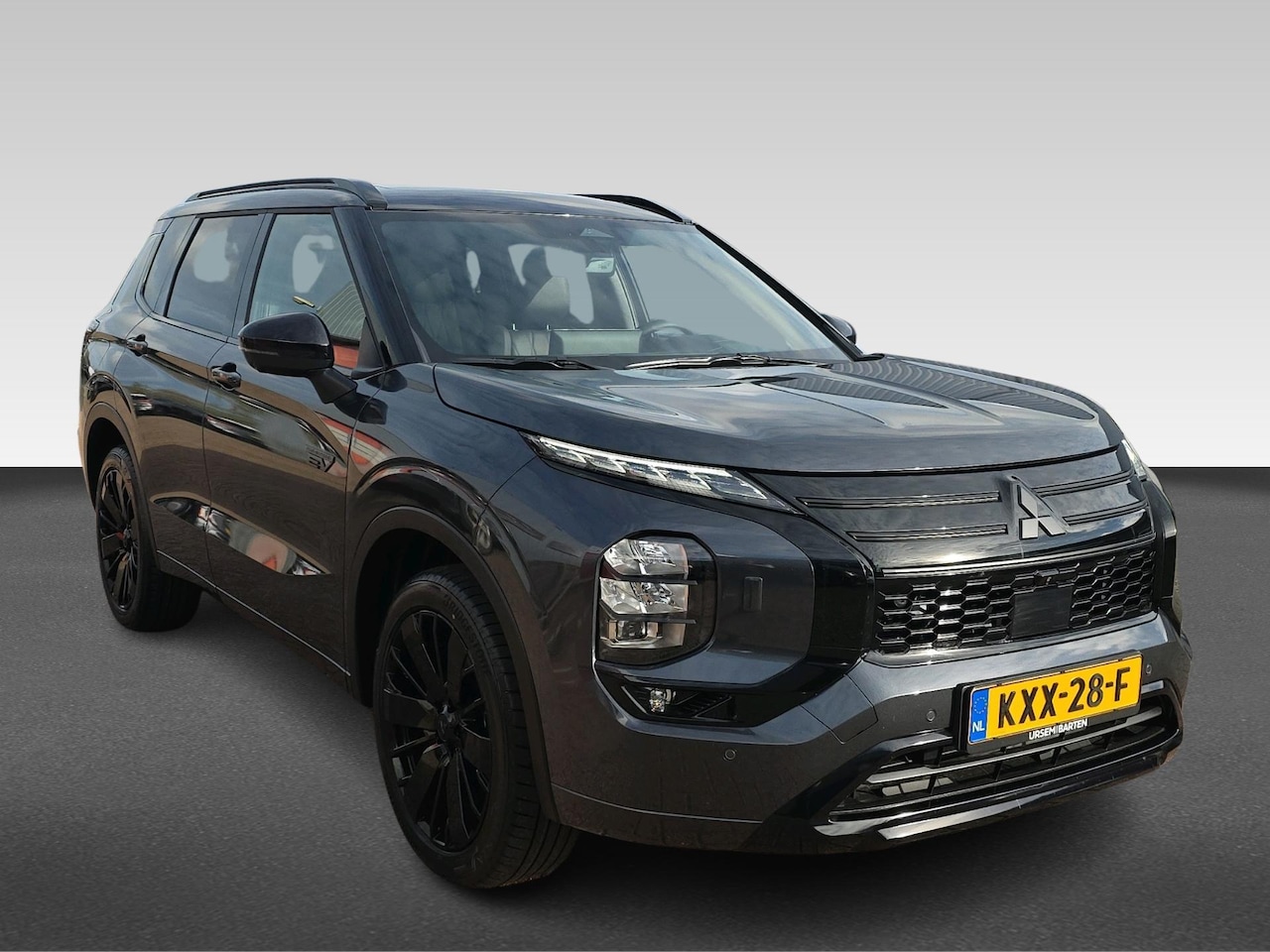 Mitsubishi Outlander - 2.4 PHEV Black Edition 2.4 PHEV Black Edition - AutoWereld.nl