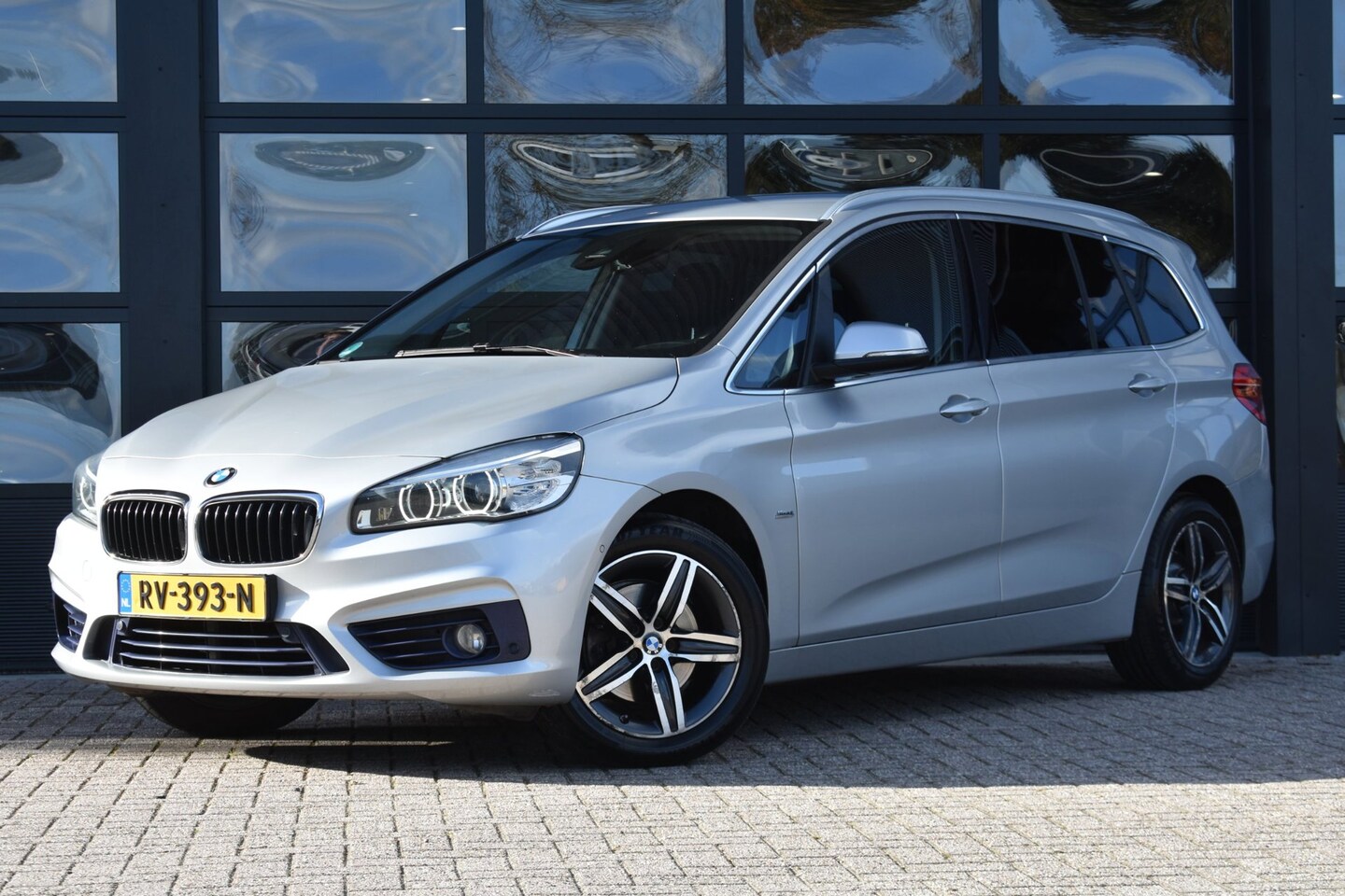 BMW 2-serie Gran Tourer - 218i Centennial High Executive 7p. LED Clima Navi Cruise Inruil mogelijk - AutoWereld.nl