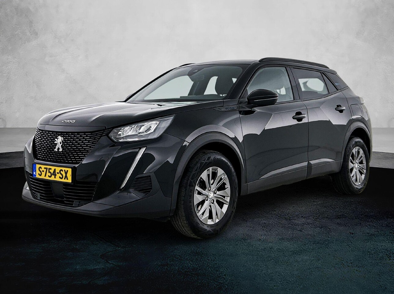 Peugeot 2008 - 1.2 100pk Style | Navigatie | Airco | Cruise Control | Parkeersensoren | Apple Carplay/And - AutoWereld.nl