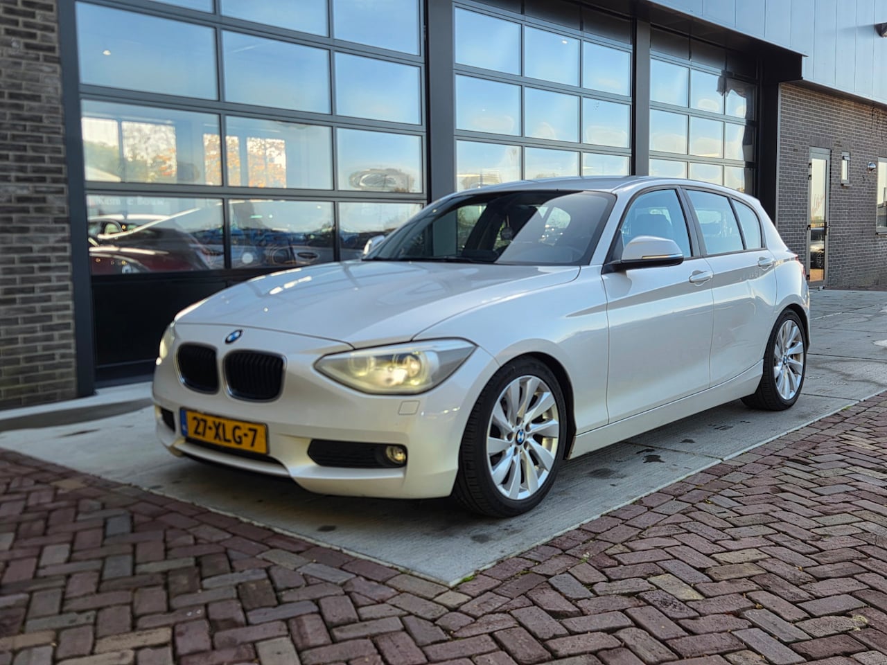 BMW 1-serie - 118d Business 118d Business+ - AutoWereld.nl