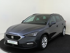 SEAT Leon Sportstourer - 1.0 eTSI Style Business Intense | Trekhaak | Achteruitrijcamera | Adaptieve cruise control