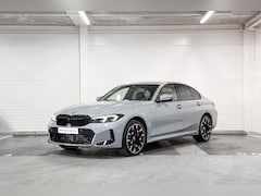 BMW 3-serie - Sedan 330e | M-Sport Pro | Comfort Pack | Driving Assistant | Hifi System | Comfort Access