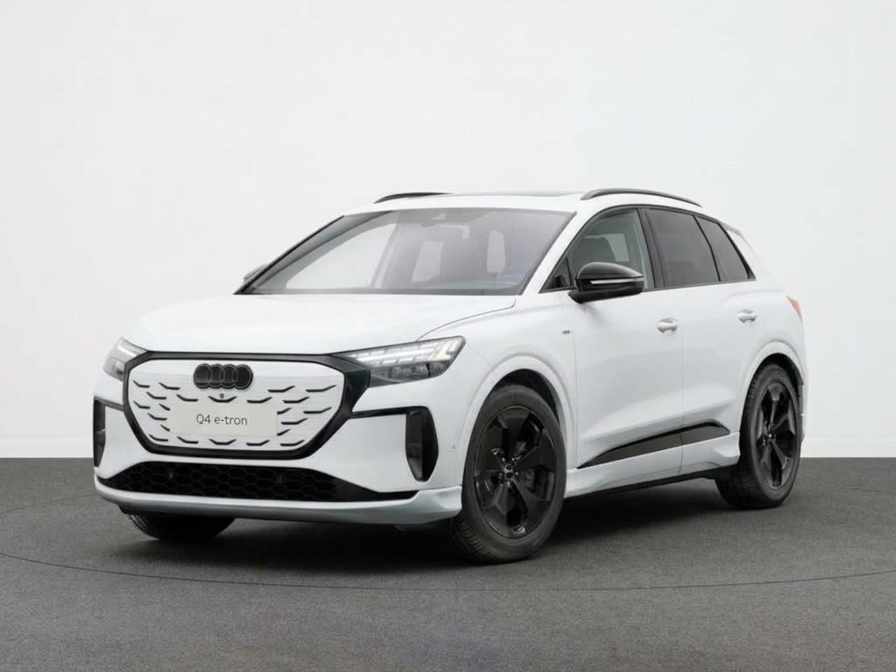 Audi Q4 e-tron - S edition performance 82 kWh 286 pk | Techniekpakket plus | Glazen panoramadak | Leder int - AutoWereld.nl