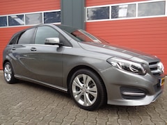 Mercedes-Benz B-klasse - 180 Ambition 123PK Automaat Clima Cruise Navi 2E-Eigenaar NL-Auto