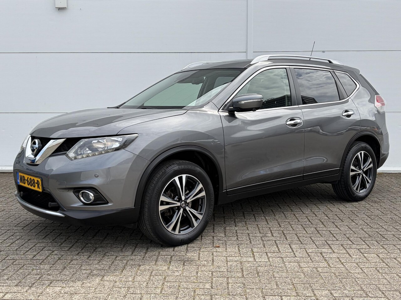 Nissan X-Trail - 1.6 DIG-T N-Connecta / Trekhaak ( 1800 kg ) / Airco (automatisch) / Cruise control / - AutoWereld.nl