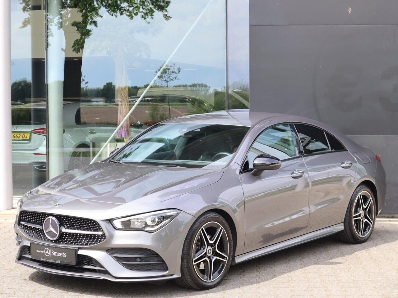 Mercedes-Benz CLA-Klasse - 180 Business Solution AMG l Keyless l Achteruitrijcamera l Stoelverwarming l Ambiente lich - AutoWereld.nl