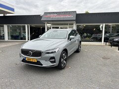 Volvo XC60 - 2.0 T6 Plug-in hybrid AWD Essential Bright