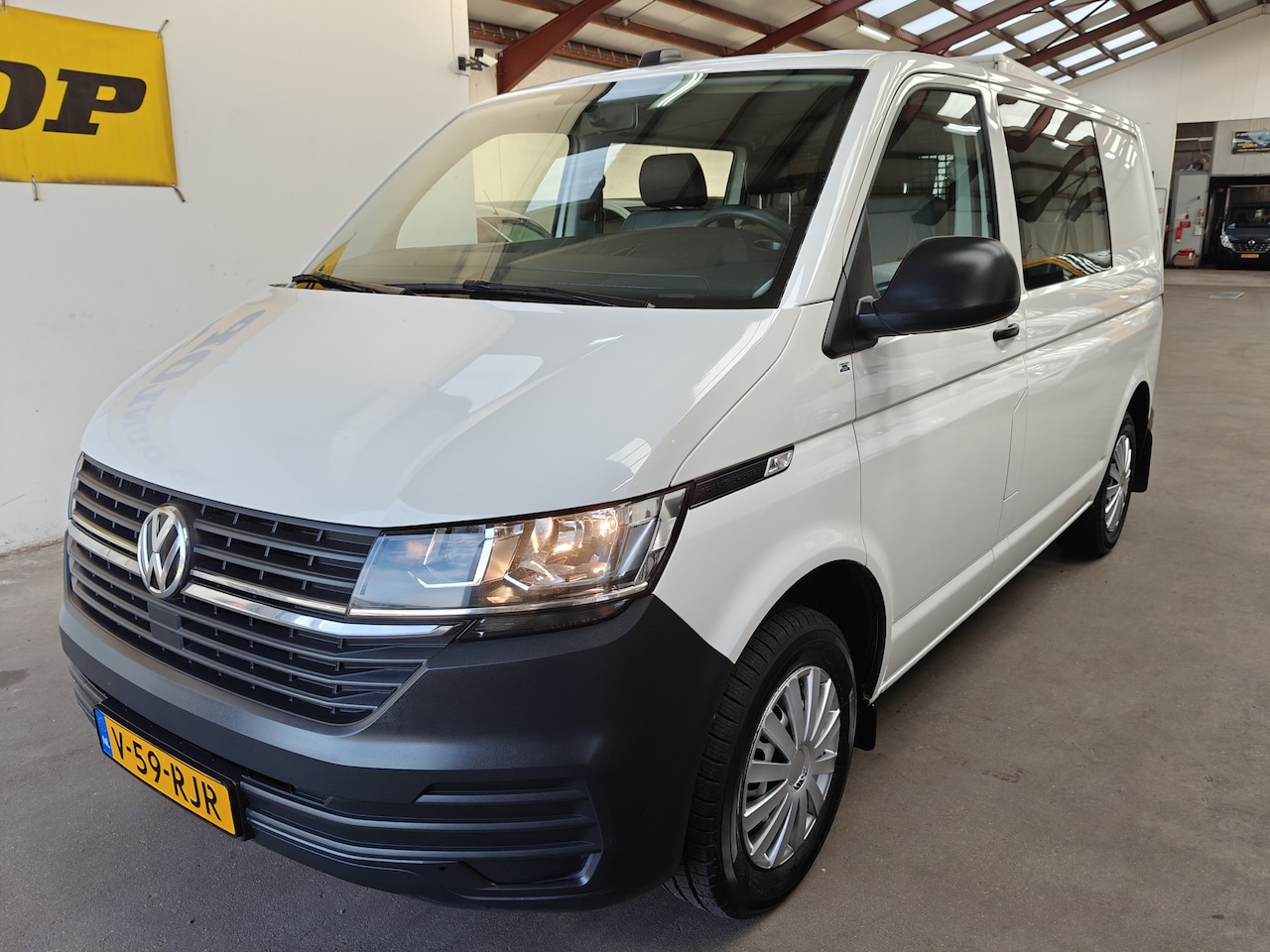 Volkswagen Transporter - 2.0 TDI L1H1 DUBBELE CABINE - AutoWereld.nl