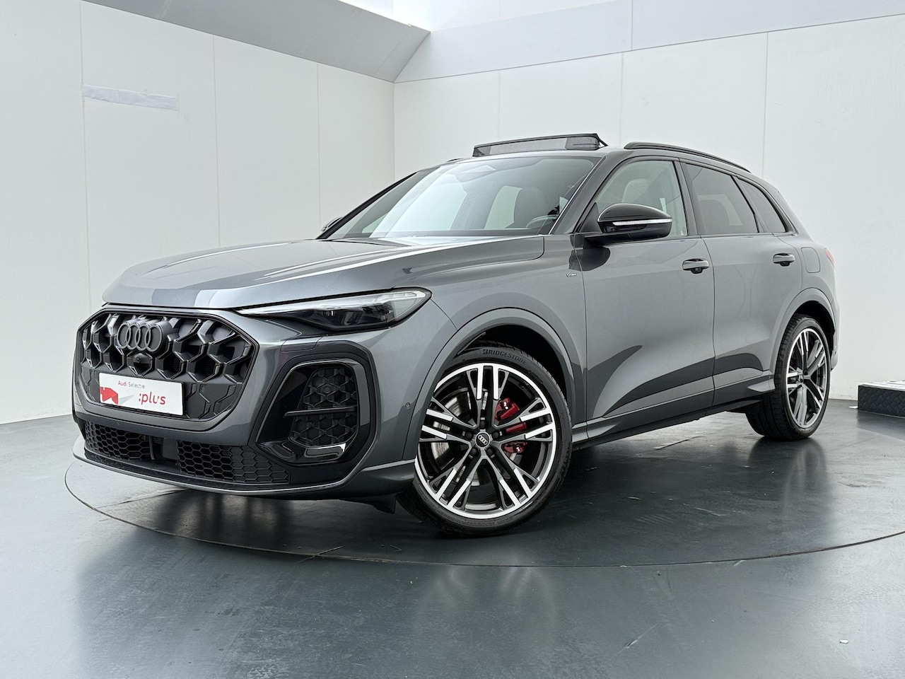 Audi Q5 - 2.0 TFSI e-hybrid quattro S edition Competition | 367 PK | SoH 97% | Trekhaak | Panoramada - AutoWereld.nl