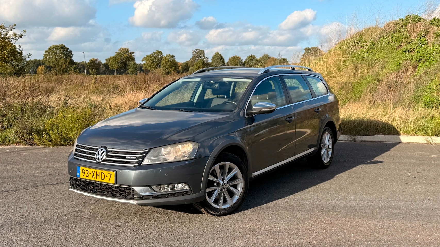 Volkswagen Passat Alltrack - 1.8 TSI | Origineel NL NAP | Alcantara | PDC V+A | LM-Velgen - AutoWereld.nl