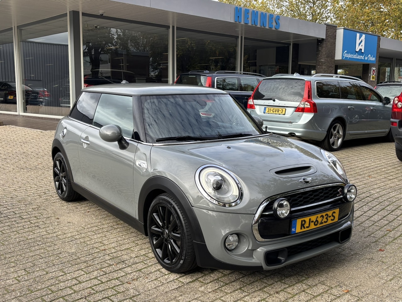 MINI Cooper S - 2.0 192pk Aut Leder Wired - AutoWereld.nl